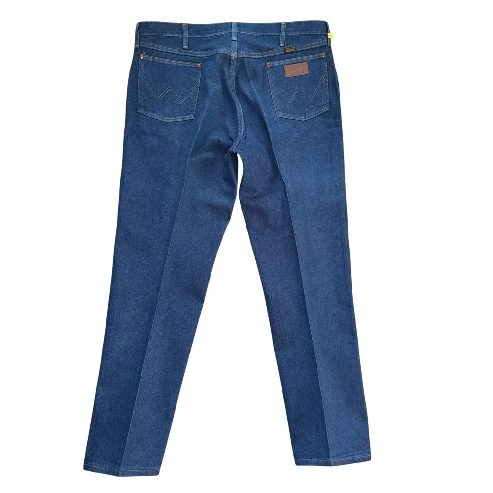 Vintage Wranglers-Made in USA-Pro Rodeo-Original Cowboy Cut-42x32‎